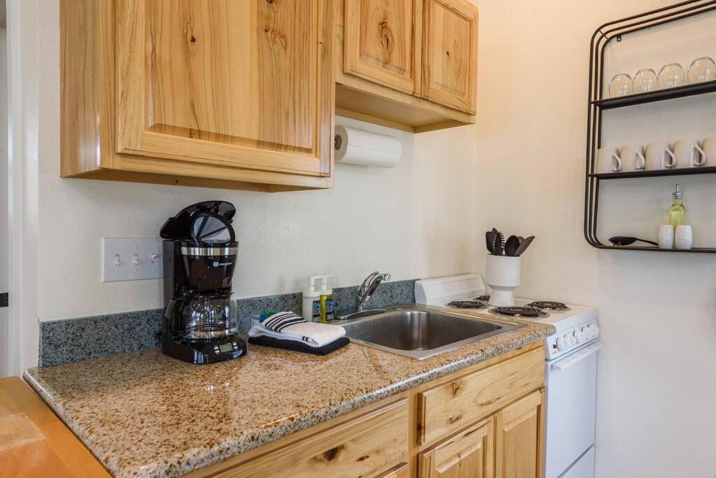 #Stayinmydistrict Oceanview Studio Loft Port Orford Exterior photo